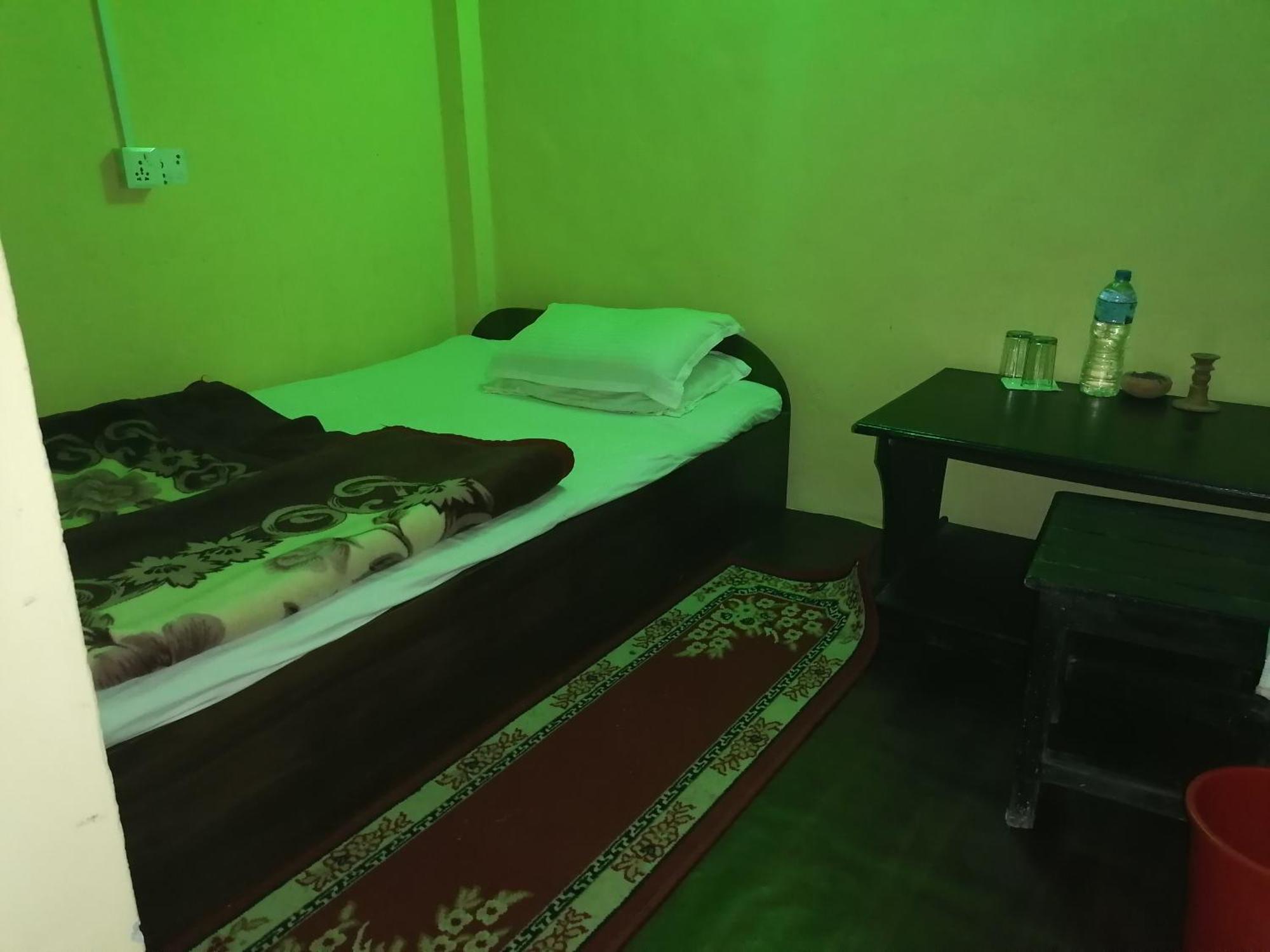 Homestay Jungle Crown Organic Nagarkot